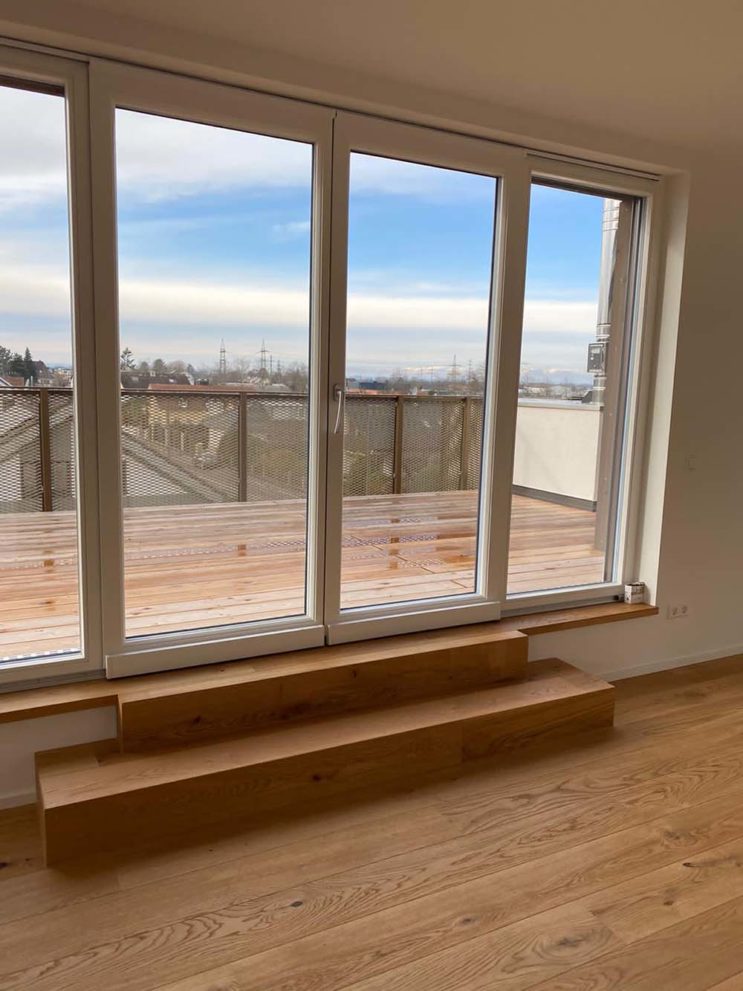 Aussicht aus einem Zimmer auf den Balkon